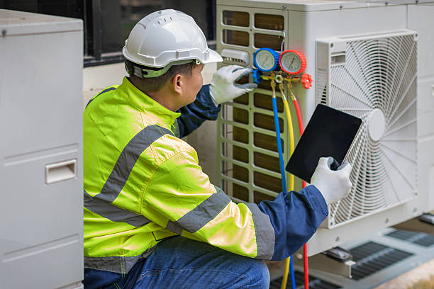 Professional Hvac technician working in Chestnut Hill, MA